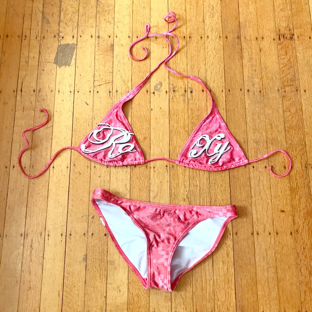 Pink Roxy string bikini
